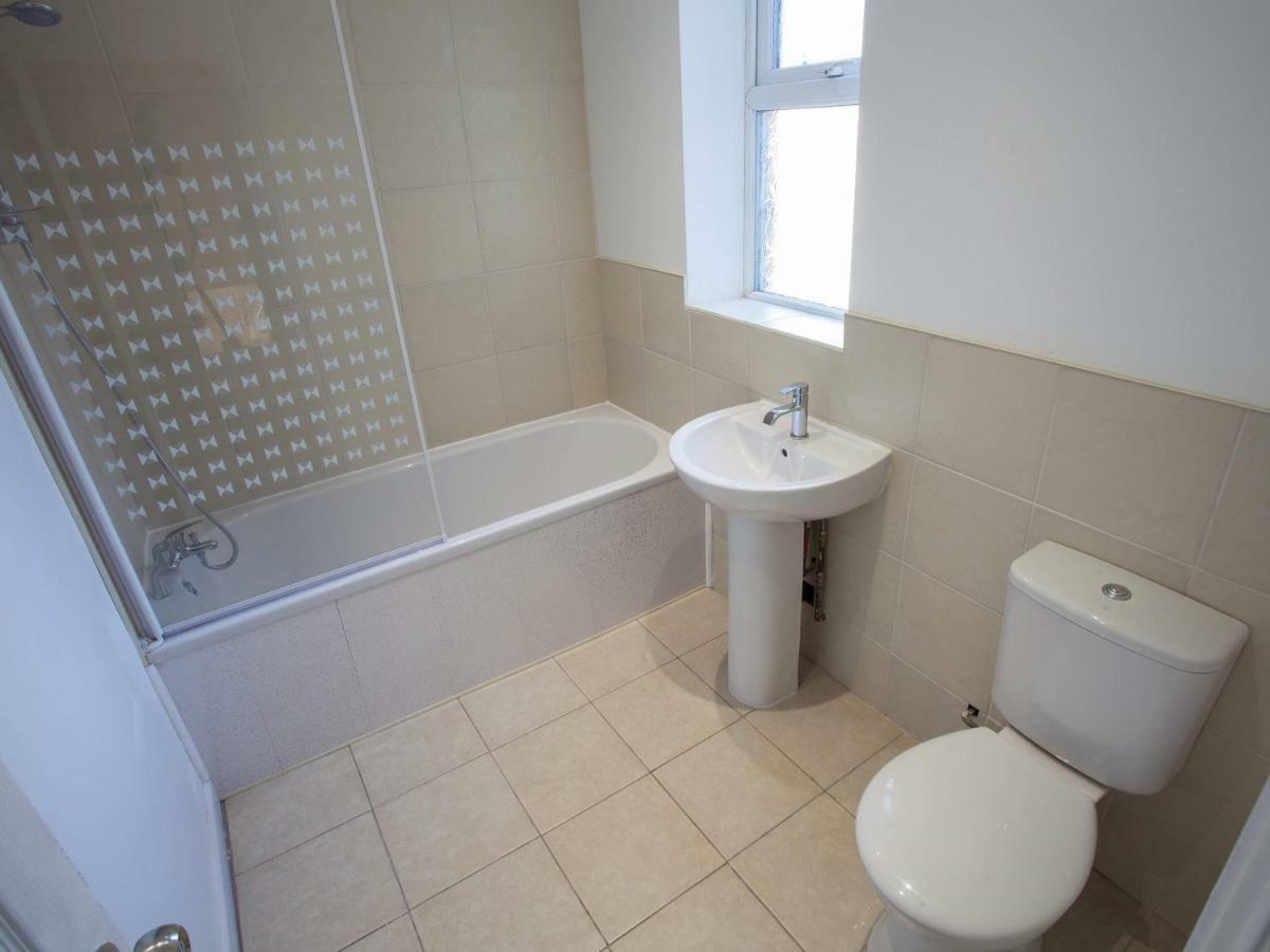 Crew Rooms Anfield Liverpool Ngoại thất bức ảnh